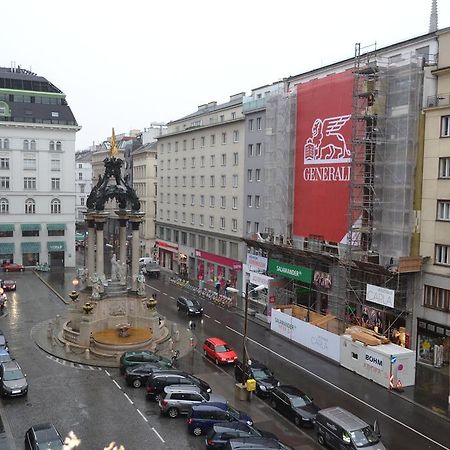 Goldfisch Apartment Hoher Markt Виена Екстериор снимка