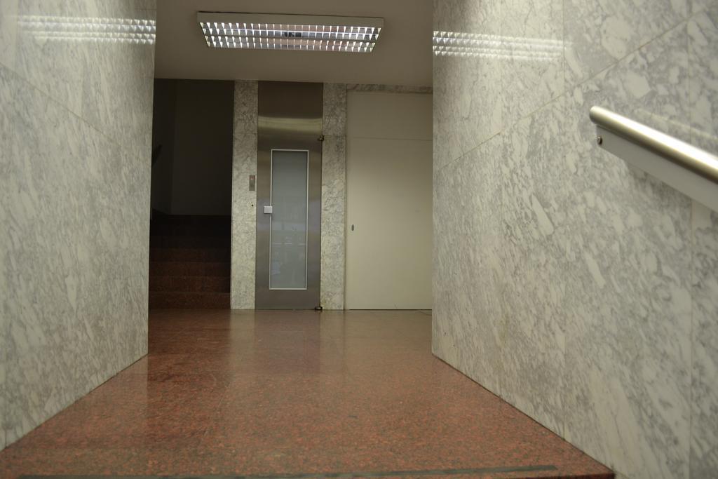 Goldfisch Apartment Hoher Markt Виена Екстериор снимка